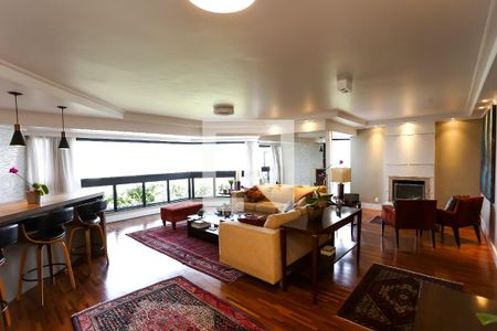 Sala de apartamento à venda com 4 quartos, 210m² em Vila Suzana, São Paulo