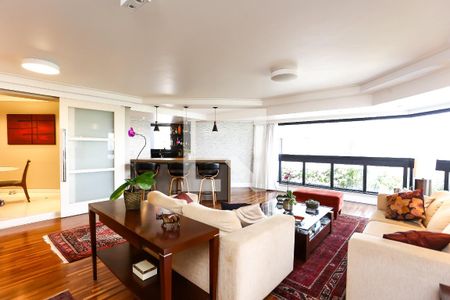 Sala de apartamento à venda com 4 quartos, 210m² em Vila Suzana, São Paulo