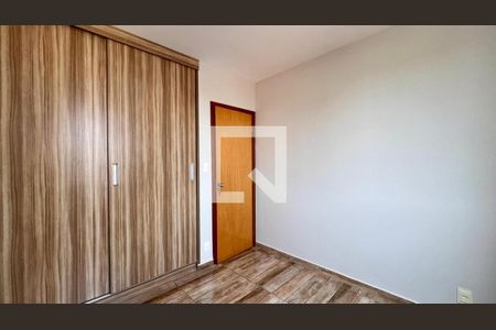 Suíte de apartamento à venda com 3 quartos, 68m² em Santa Efigênia, Belo Horizonte