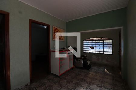 Sala de casa à venda com 3 quartos, 300m² em Vila Aricanduva, São Paulo