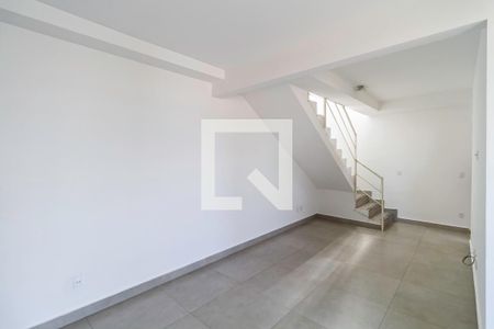 Sala 1 de apartamento à venda com 3 quartos, 160m² em Cabral, Contagem