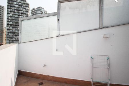 Varanda  de apartamento para alugar com 1 quarto, 72m² em Vila Nova Conceição, São Paulo