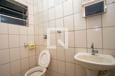 Banheiro de casa para alugar com 1 quarto, 75m² em Jardim Acácio, Guarulhos