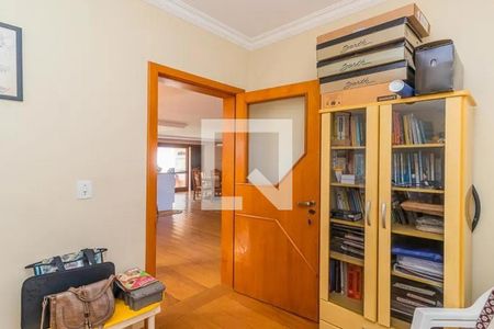 Quarto 1 de casa à venda com 3 quartos, 341m² em Cristo Rei, São Leopoldo