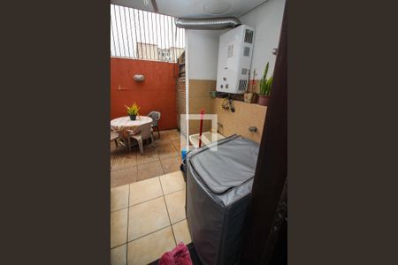 Casa de condomínio à venda com 175m², 3 quartos e 2 vagas Casa de condomínio à venda com 175m², 3 quartos e 2 vagasÁrea de Serviço