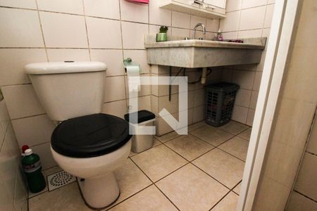 Casa de condomínio à venda com 175m², 3 quartos e 2 vagas Casa de condomínio à venda com 175m², 3 quartos e 2 vagasBanheiro Social