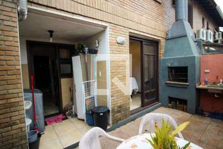 Casa de condomínio à venda com 175m², 3 quartos e 2 vagas Casa de condomínio à venda com 175m², 3 quartos e 2 vagasQuintal