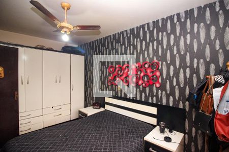 Casa de condomínio à venda com 175m², 3 quartos e 2 vagas Casa de condomínio à venda com 175m², 3 quartos e 2 vagasQuarto Suíte