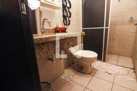 Casa de condomínio à venda com 175m², 3 quartos e 2 vagas Casa de condomínio à venda com 175m², 3 quartos e 2 vagasBanheiro da Suíte