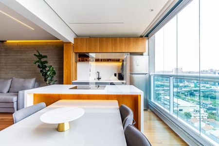 Cozinha de apartamento à venda com 1 quarto, 70m² em Pinheiros, São Paulo