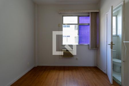 Quarto 2 de apartamento para alugar com 2 quartos, 65m² em Grajaú, Rio de Janeiro