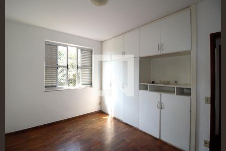 Suíte de apartamento para alugar com 4 quartos, 130m² em Santo Antônio, Belo Horizonte