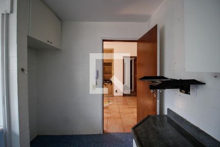 Cozinha de apartamento à venda com 4 quartos, 130m² em Santo Antônio, Belo Horizonte