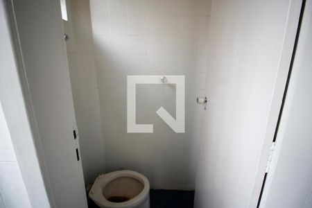 Apartamento à venda com 130m², 4 quartos e 2 vagas Apartamento à venda com 130m², 4 quartos e 2 vagasBanheiro de Serviço