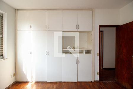 Suíte de apartamento à venda com 4 quartos, 130m² em Santo Antônio, Belo Horizonte