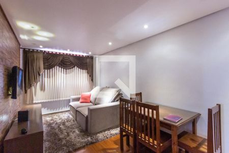 Sala de apartamento à venda com 2 quartos, 56m² em Vila Carmosina, São Paulo