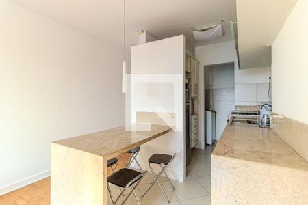 Cozinha de apartamento à venda com 2 quartos, 75m² em Pacaembu, São Paulo