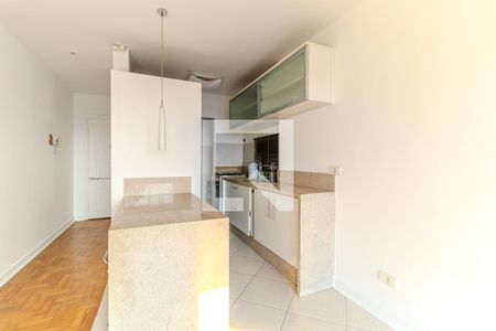 Cozinha de apartamento à venda com 2 quartos, 75m² em Pacaembu, São Paulo