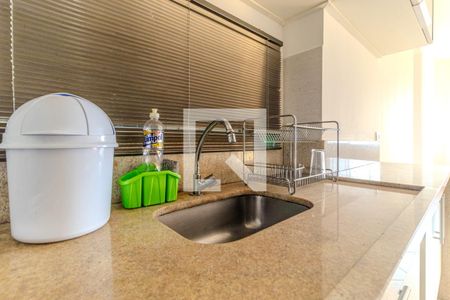 Cozinha de apartamento à venda com 2 quartos, 75m² em Pacaembu, São Paulo