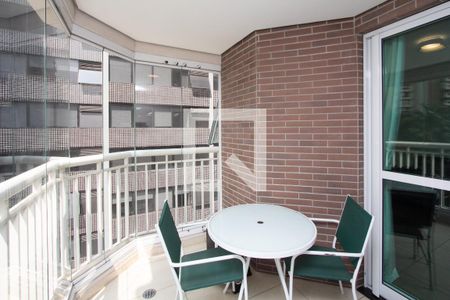 Varanda  de apartamento à venda com 1 quarto, 42m² em Vila Olímpia, São Paulo