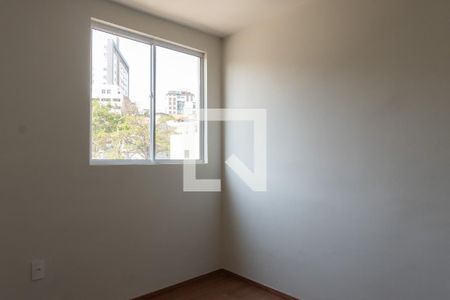 quarto 1 de apartamento para alugar com 2 quartos, 45m² em Cabral, Contagem