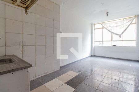 Quarto, sala e cozinha de apartamento para alugar com 1 quarto, 25m² em Liberdade, São Paulo