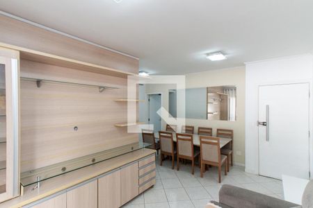 Sala   de apartamento para alugar com 3 quartos, 74m² em Carandiru, São Paulo