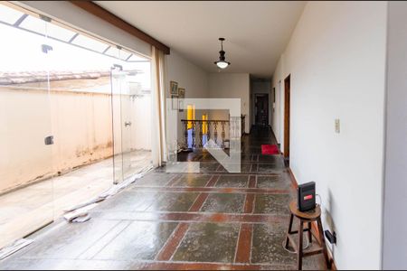 Sala 2 de casa à venda com 4 quartos, 290m² em Caiçaras, Belo Horizonte