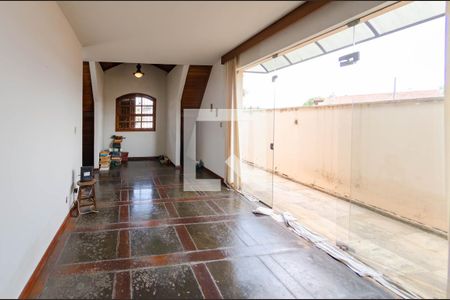 Sala 2 de casa à venda com 4 quartos, 290m² em Caiçaras, Belo Horizonte