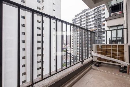 Sala/Cozinha - Varanda de apartamento à venda com 1 quarto, 30m² em Pinheiros, São Paulo