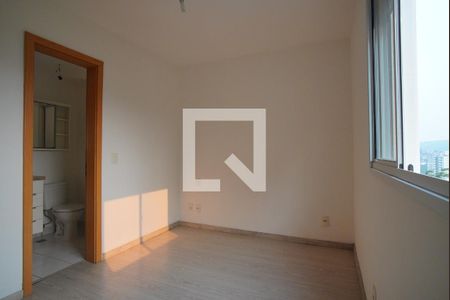 Suíte de apartamento à venda com 3 quartos, 68m² em Jardim Carvalho, Porto Alegre