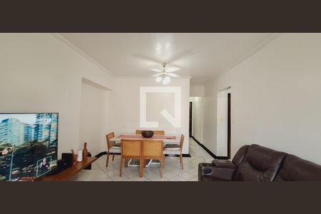 Sala  de apartamento para alugar com 2 quartos, 90m² em Canto do Forte, Praia Grande