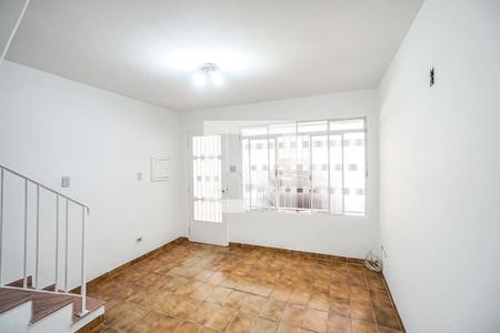 Casa à venda com 118m², 2 quartos e 2 vagasSala