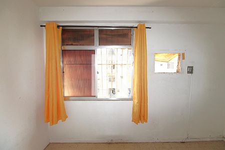 Quarto 1 de apartamento para alugar com 2 quartos, 48m² em Irajá, Rio de Janeiro