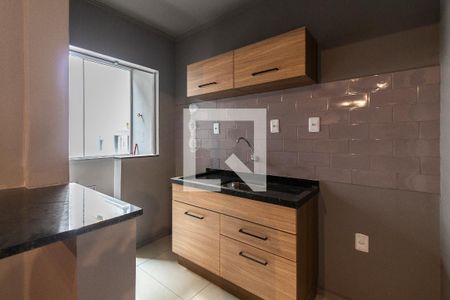 Cozinha de apartamento à venda com 1 quarto, 39m² em Menino Deus, Porto Alegre