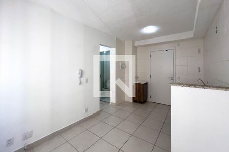 Sala de apartamento para alugar com 2 quartos, 33m² em Cambuci, São Paulo