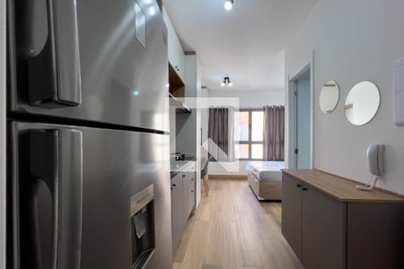 Cozinha de kitnet/studio para alugar com 1 quarto, 23m² em Vila Firmiano Pinto, São Paulo