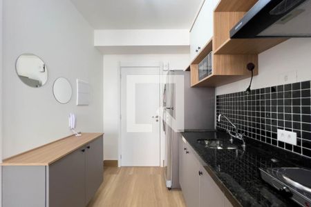 Cozinha de kitnet/studio para alugar com 1 quarto, 23m² em Vila Firmiano Pinto, São Paulo