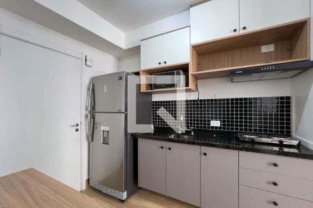 Cozinha de kitnet/studio para alugar com 1 quarto, 23m² em Vila Firmiano Pinto, São Paulo