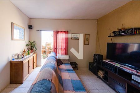 Sala 2 de casa à venda com 2 quartos, 159m² em Estrela do Oriente, Belo Horizonte