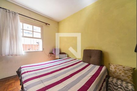 Quarto 2 de casa para alugar com 2 quartos, 125m² em Jardim Pilar, Santo André