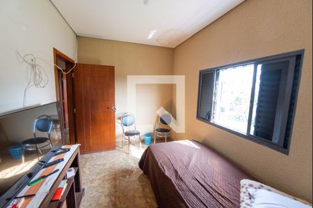 Quarto 1 de casa para alugar com 2 quartos, 160m² em Parque São Luis, Taubaté