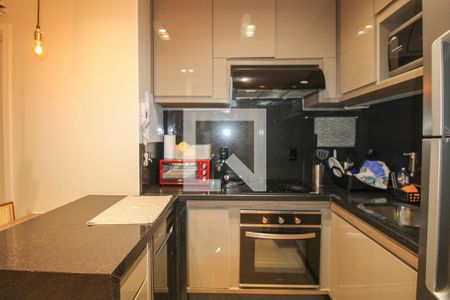 Cozinha de apartamento à venda com 1 quarto, 40m² em Cambuí, Campinas