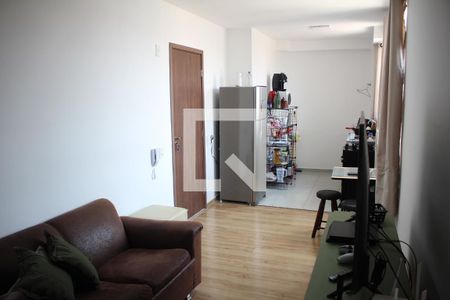 Sala de apartamento à venda com 2 quartos, 44m² em Milionários, Belo Horizonte