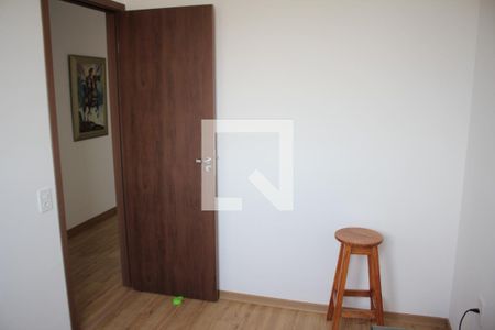 Quarto 1 de apartamento para alugar com 2 quartos, 44m² em Milionários, Belo Horizonte