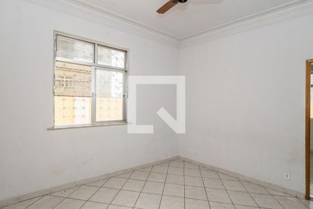 Sala de apartamento à venda com 2 quartos, 60m² em Olaria, Rio de Janeiro