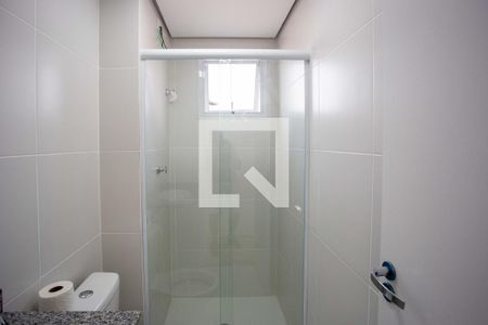 Apartamento para alugar com 54m², 2 quartos e 1 vaga Apartamento para alugar com 54m², 2 quartos e 1 vagaBanheiro da Suíte