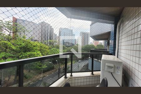 Varanda da Sala de apartamento à venda com 3 quartos, 128m² em Cambuí, Campinas