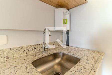 Cozinha de apartamento para alugar com 1 quarto, 43m² em Santa Ifigênia, São Paulo