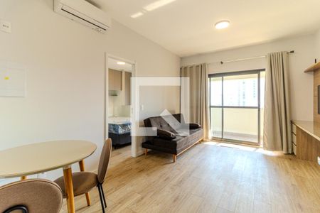 Sala de apartamento para alugar com 1 quarto, 43m² em Santa Ifigênia, São Paulo